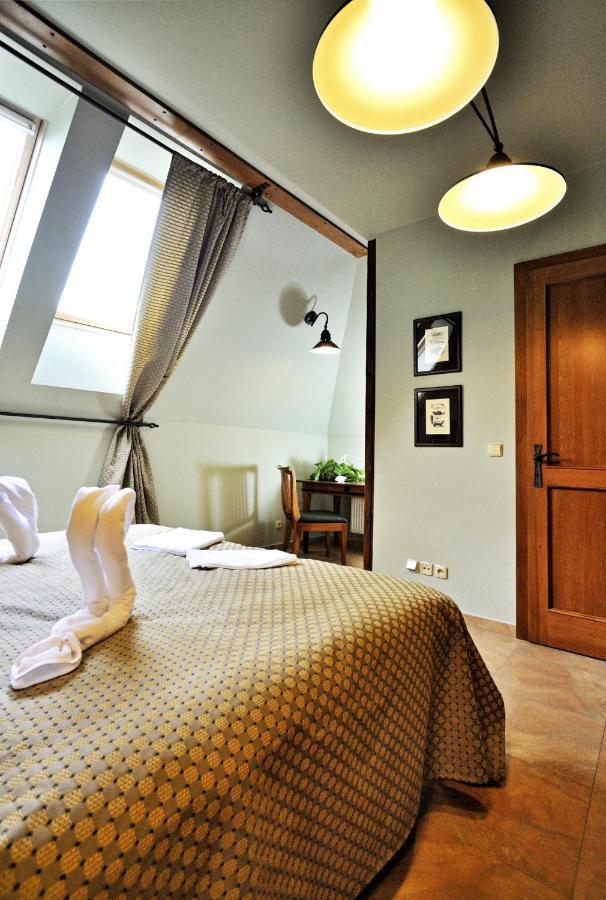 Hotel Kristin Hradek Decin Exterior foto